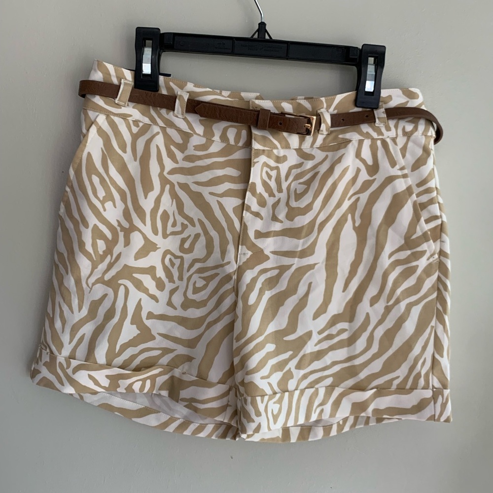 Tommy Hilfiger Zebra Print Shorts Women w/ Belt